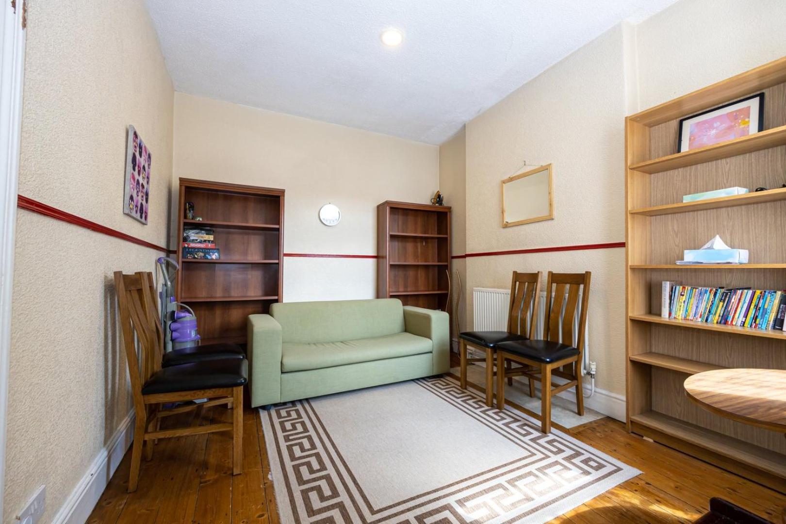 Guestready - Enchanting Life In Gorse Hill Manchester Dış mekan fotoğraf